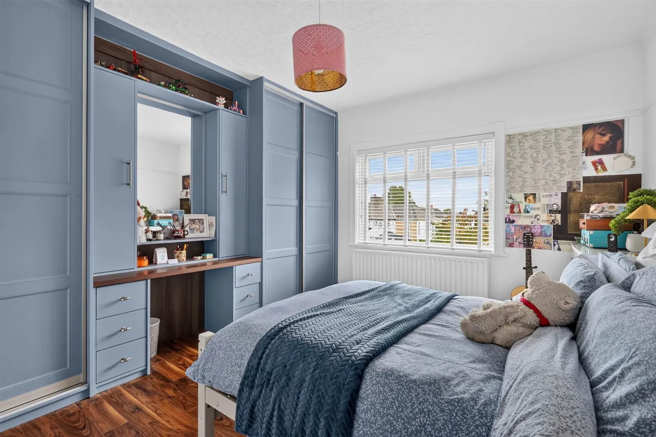 Upper Lisburn Road, Belfast, BT10, photo 29