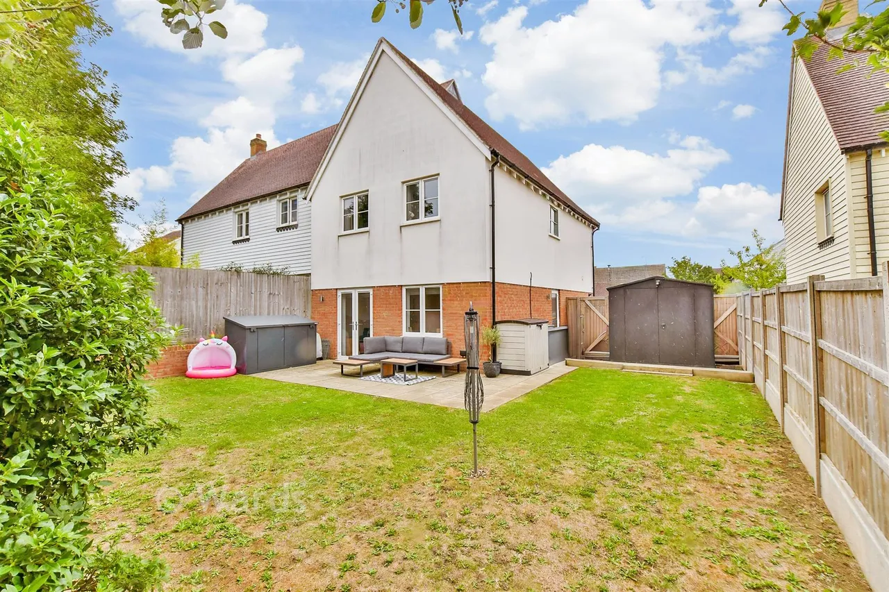 Longview Close, Boughton-Under-Blean, ME13, photo 10