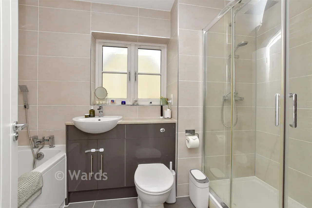 Longview Close, Boughton-Under-Blean, ME13, photo 9