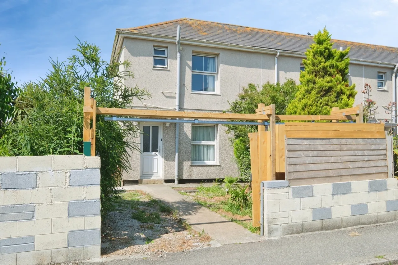2 bed house for sale, Cardrew Close, Redruth, TR15