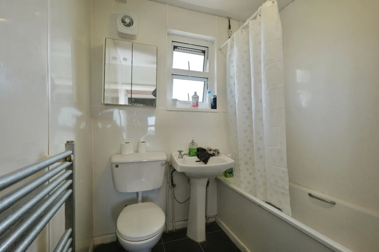 Cardrew Close, Redruth, TR15, photo 11