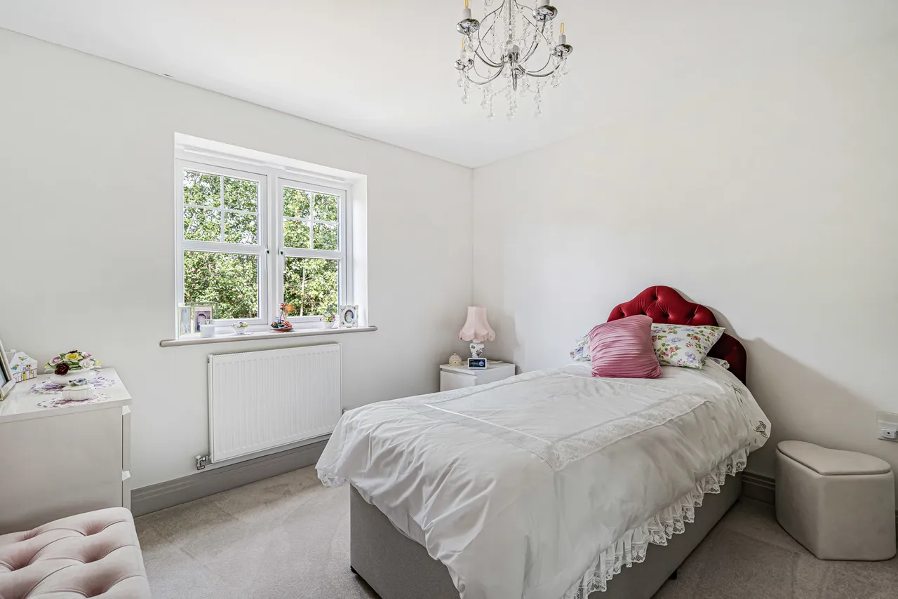 Goslings Place, Badshot Lea, GU9, photo 9