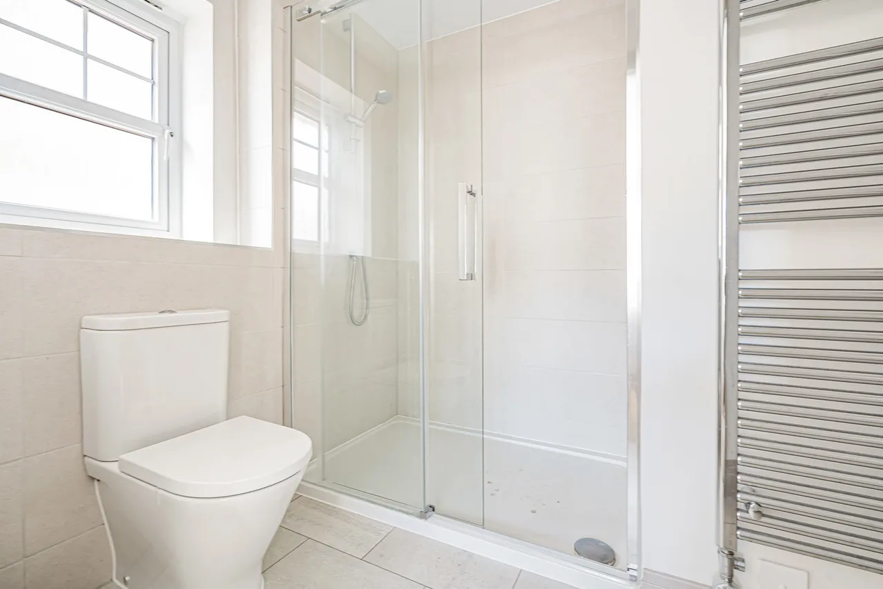 Goslings Place, Badshot Lea, GU9, photo 14