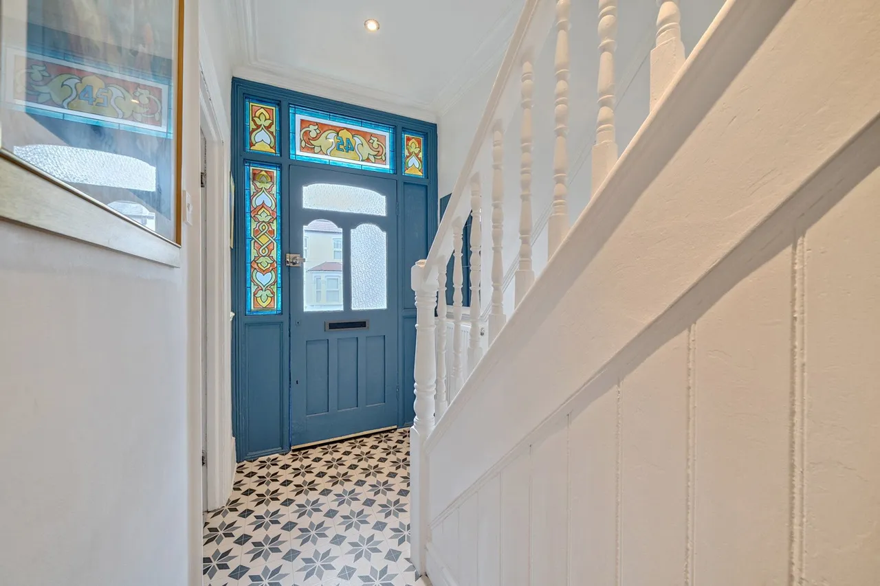 Braidwood Road, SE6, photo 17