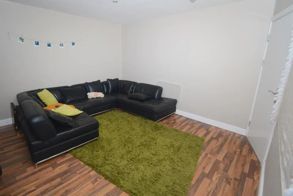 Moseley Road, Fallowfield, M14, photo 4
