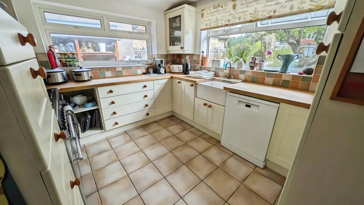 Bristol Road, Frampton Cotterell, BS36, photo 8