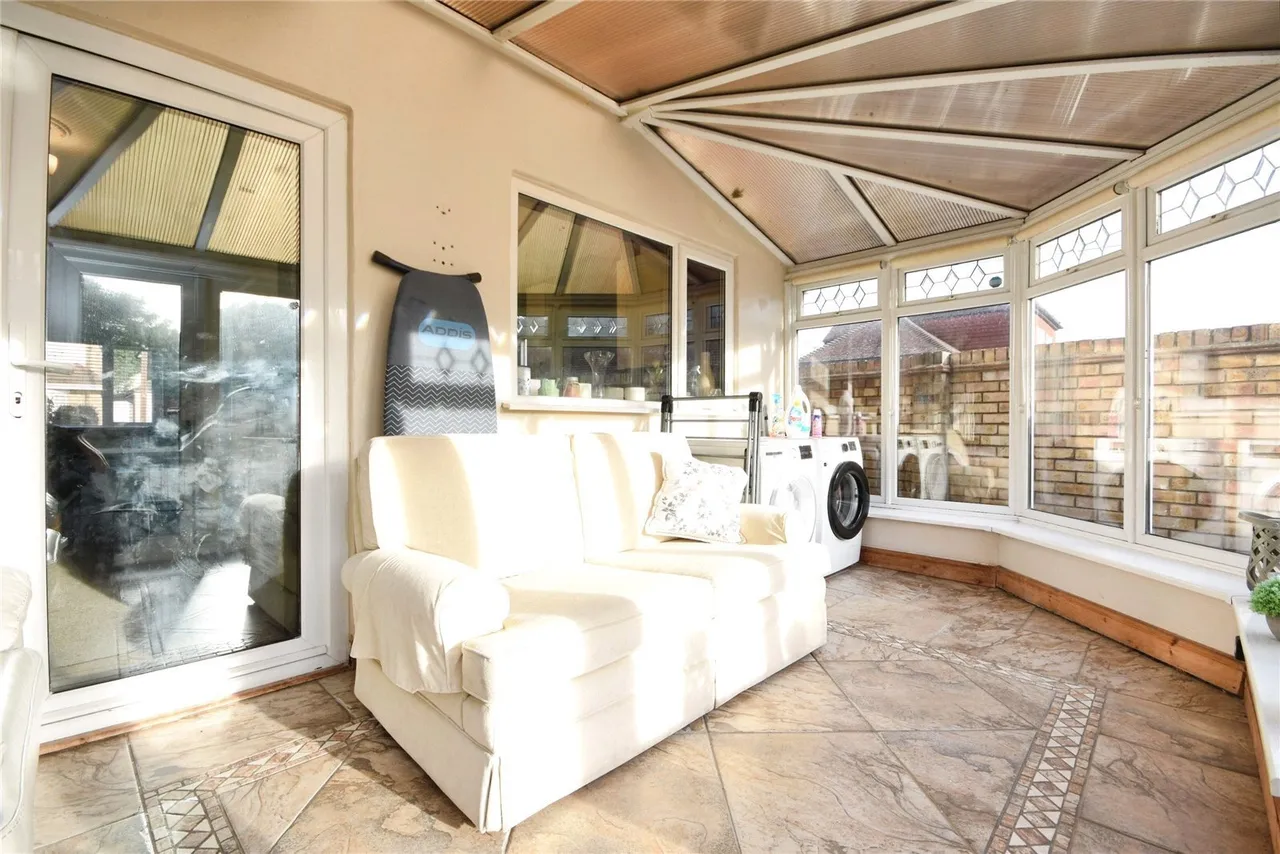 Connaught Road, Rayleigh, SS6, photo 15