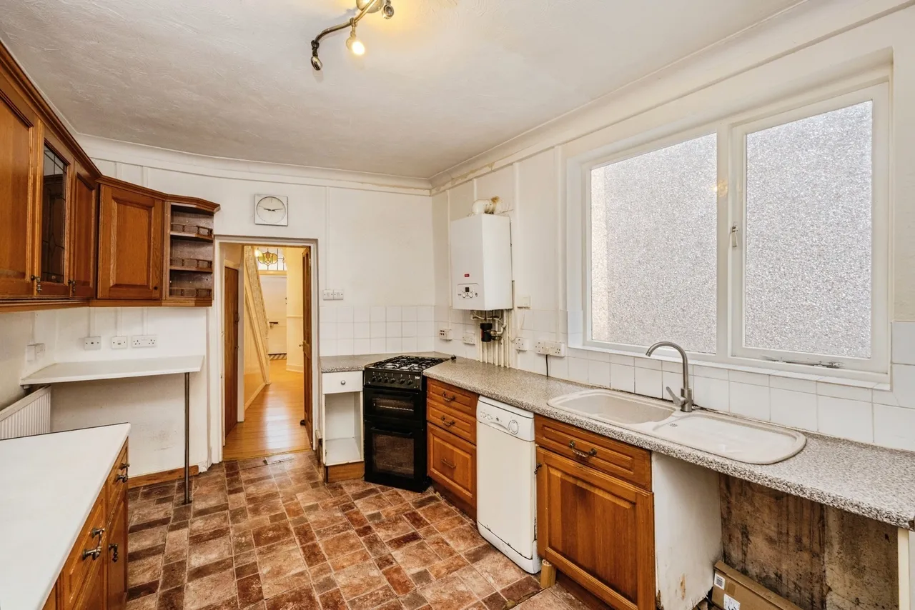 Pembrey Road, Llanelli, SA15, photo 8