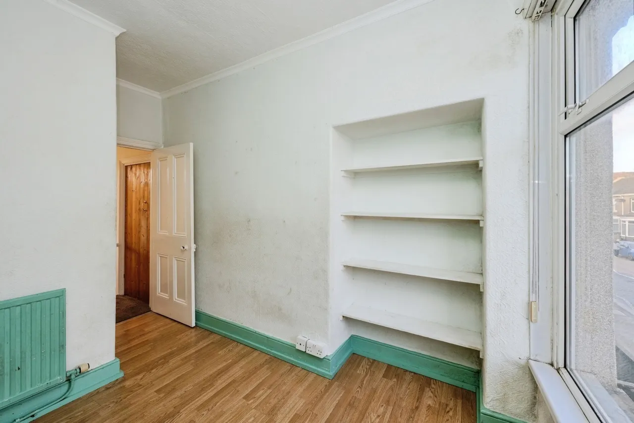Pembrey Road, Llanelli, SA15, photo 17