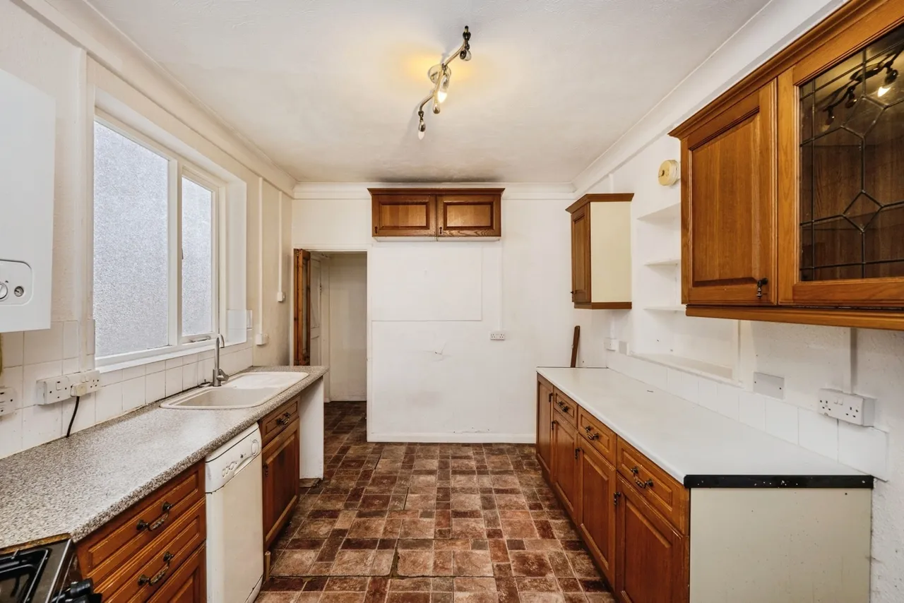Pembrey Road, Llanelli, SA15, photo 6