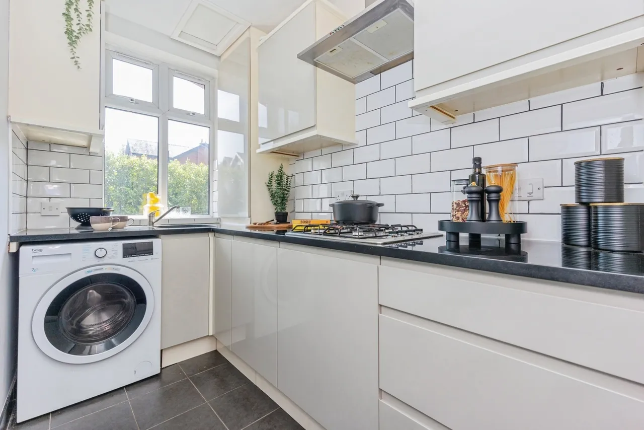 Barlow Moor Road, Chorlton, Manchester, M21, photo 6