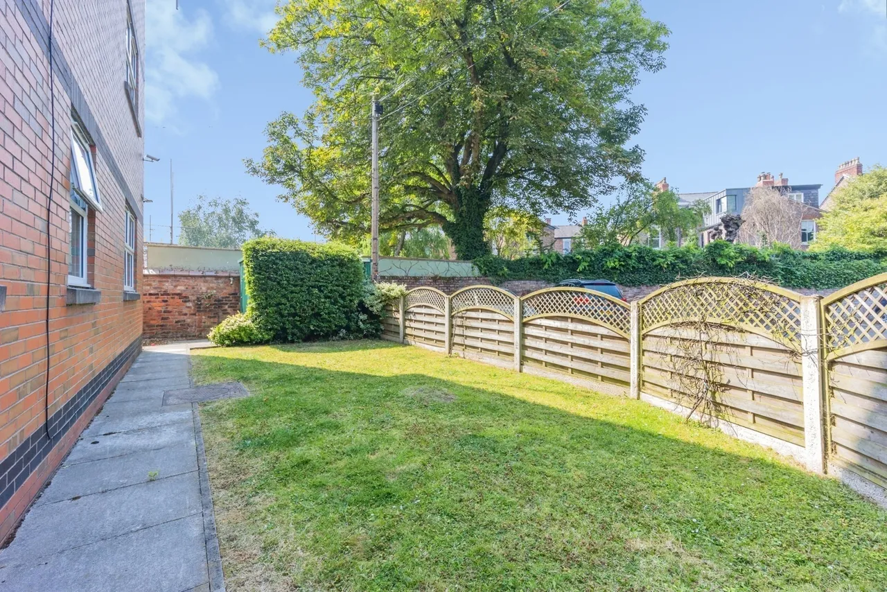Barlow Moor Road, Chorlton, Manchester, M21, photo 22