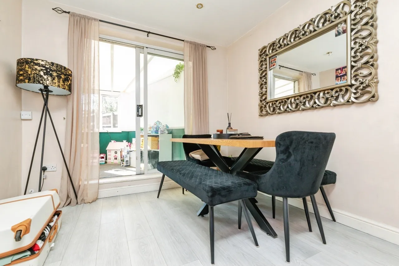 Remount Road, Rotherham, South Yorkshire, S61, photo 5