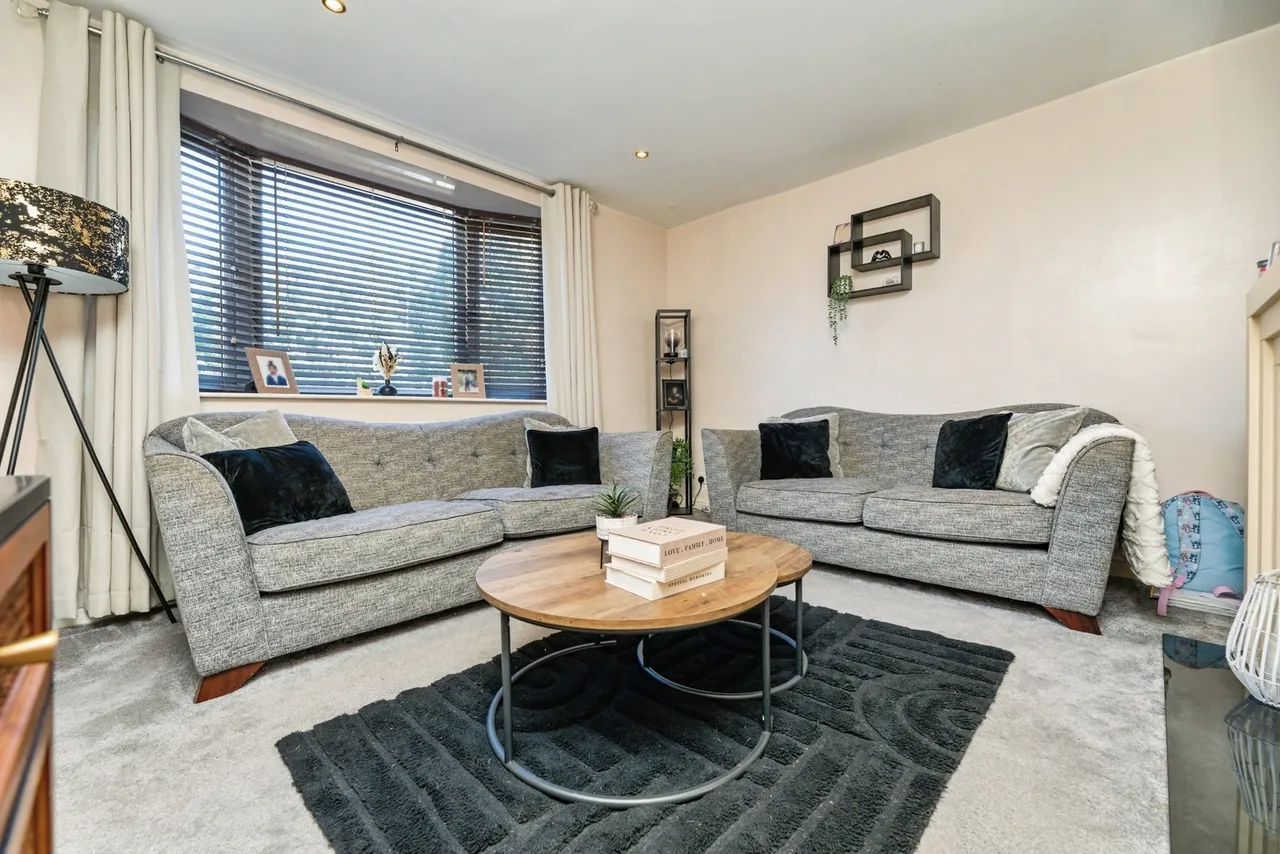 Remount Road, Rotherham, South Yorkshire, S61, photo 6