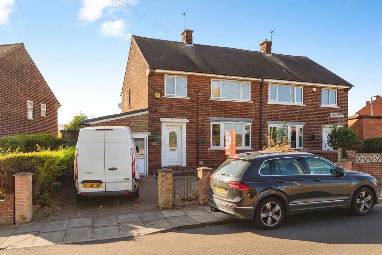3 bed house for sale — Remount Road, Rotherham, South Yorkshire, S61
