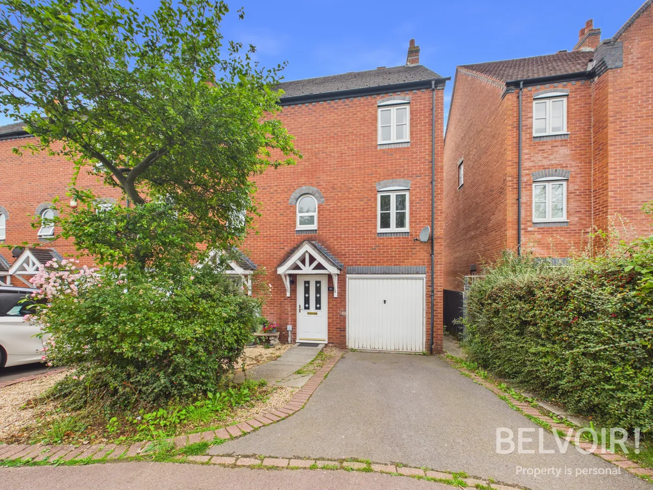 3 bed house to rent — Navigation Loop, Stone, ST15