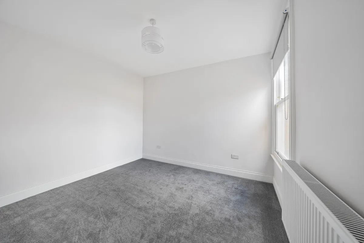 Huntingdon Road, London, N2, photo 4