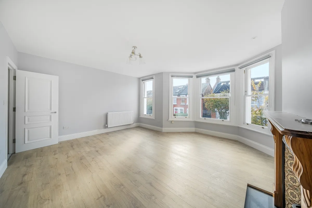 3 bed flat to rent, Huntingdon Road, London, N2