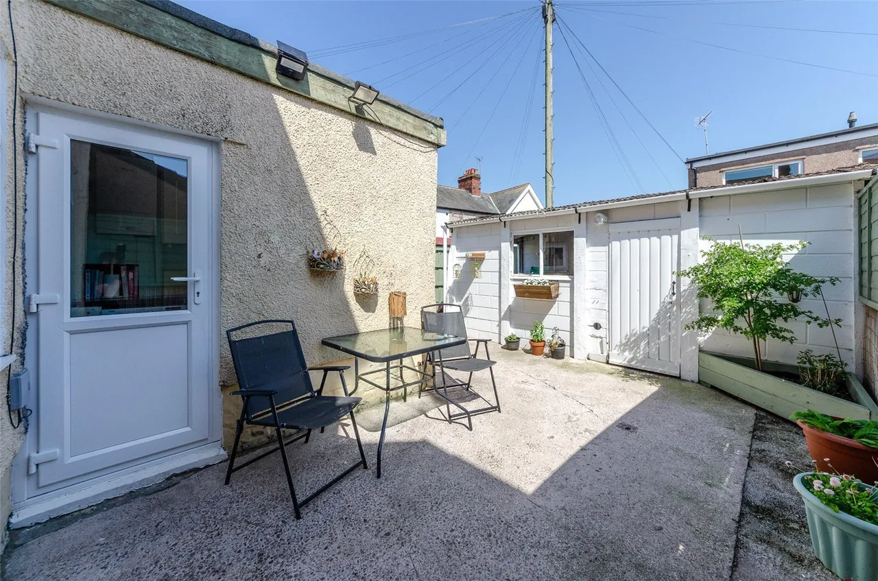 Oswald Road, Llandudno Junction, photo 10