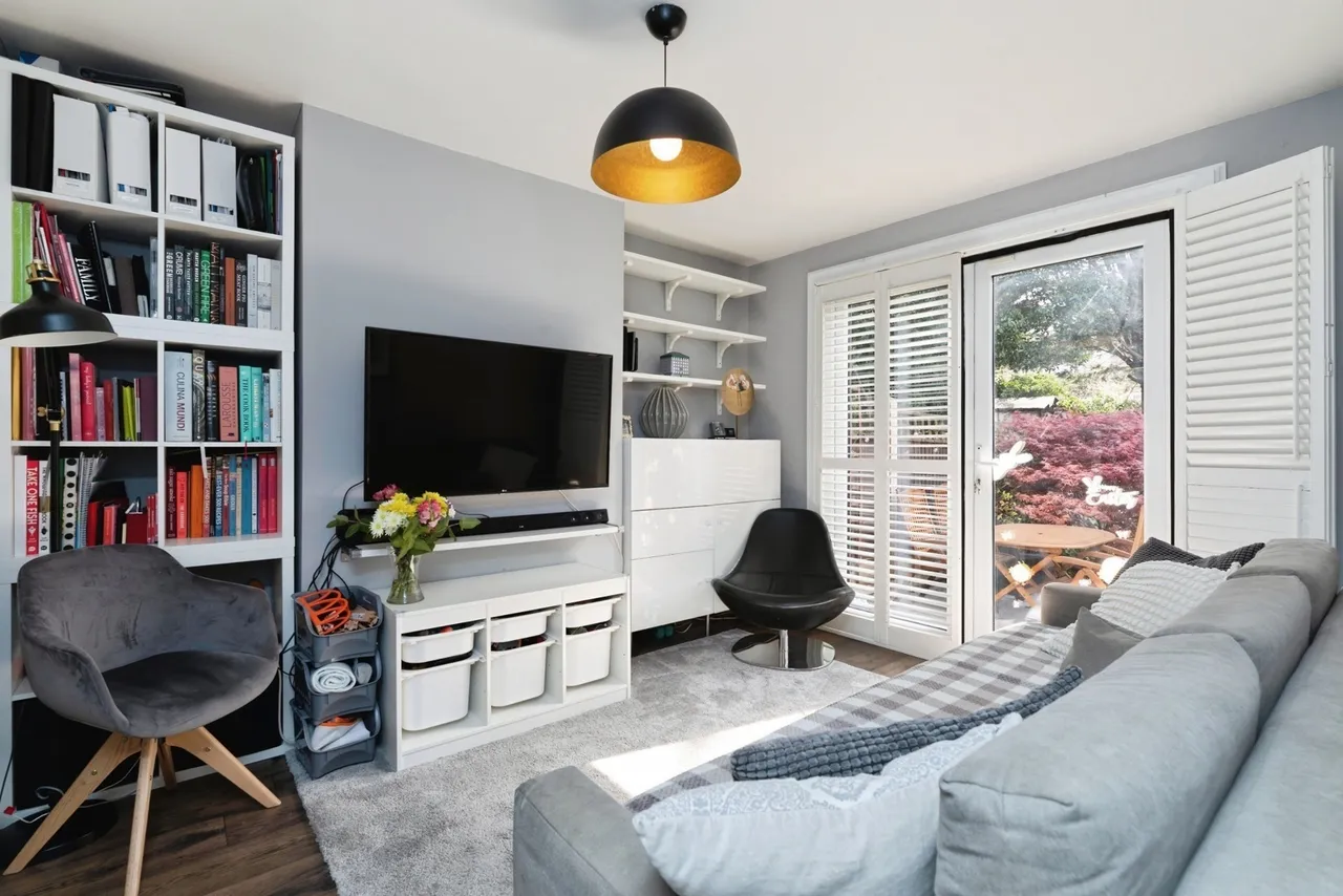 Fullwell Avenue, Ilford, IG5, photo 2