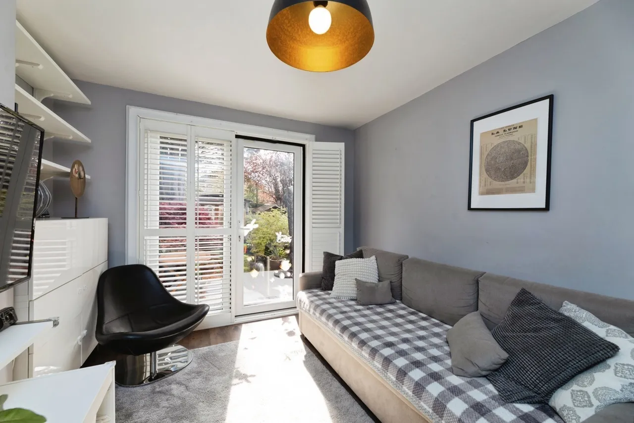 Fullwell Avenue, Ilford, IG5, photo 3