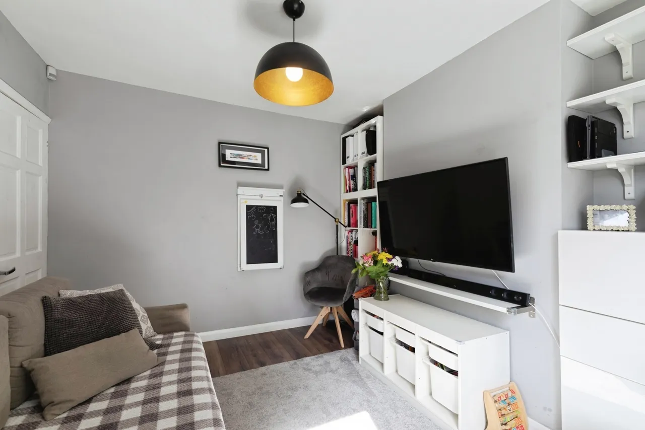 Fullwell Avenue, Ilford, IG5, photo 5