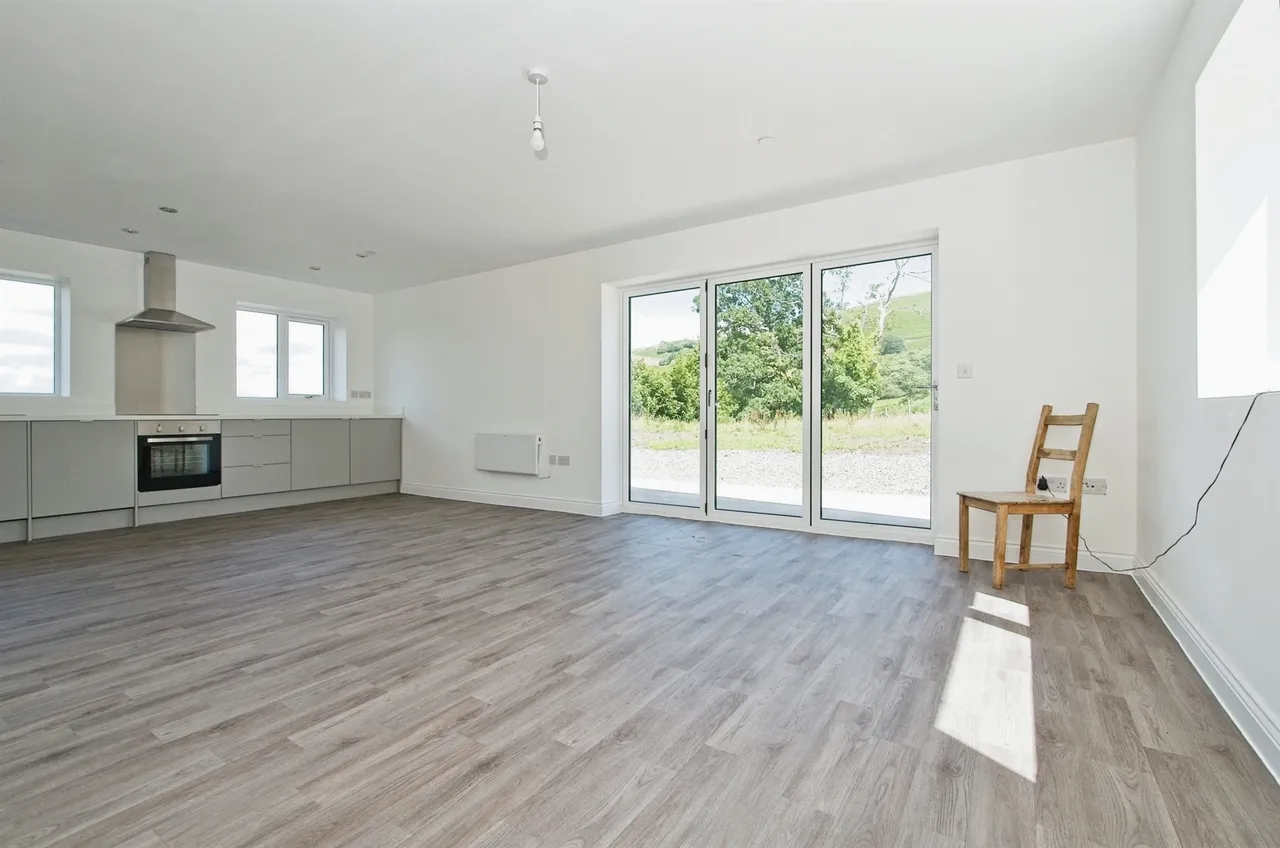 Bodwenarth Farm PONTYPRIDD, CF37, photo 5
