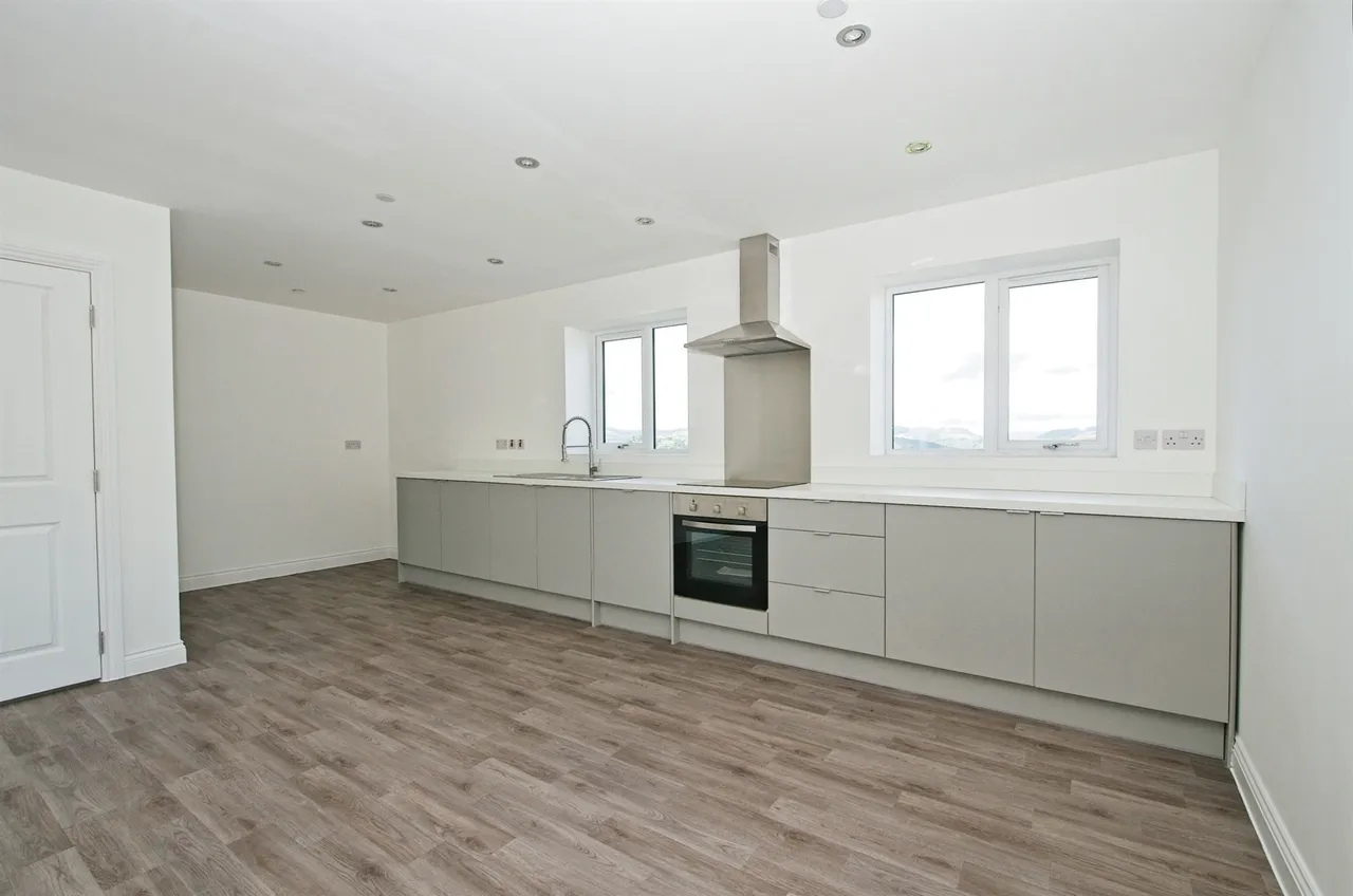Bodwenarth Farm PONTYPRIDD, CF37, photo 4