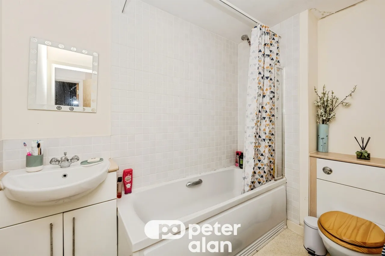 Phoebe Road, Swansea, SA1, photo 8