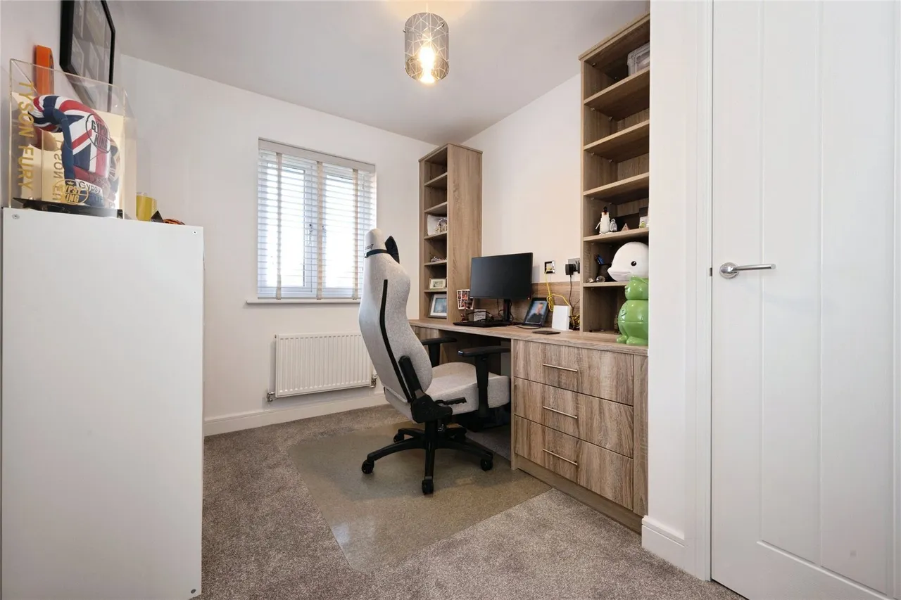 Henry Edge, Leighton Buzzard, LU7, photo 7