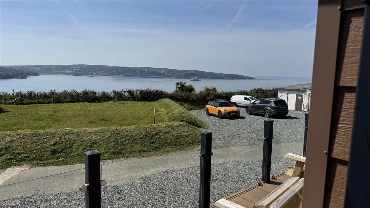 Fishguard BAY RESORT, SA65, photo 13