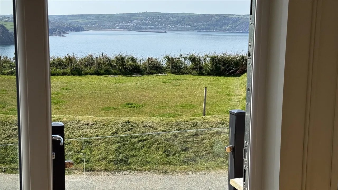 Fishguard BAY RESORT, SA65, photo 12