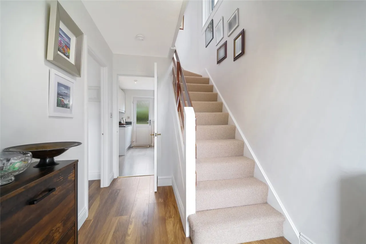 Devon Gardens, Bishopbriggs, Glasgow, East Dunbartonshire, G64, photo 2