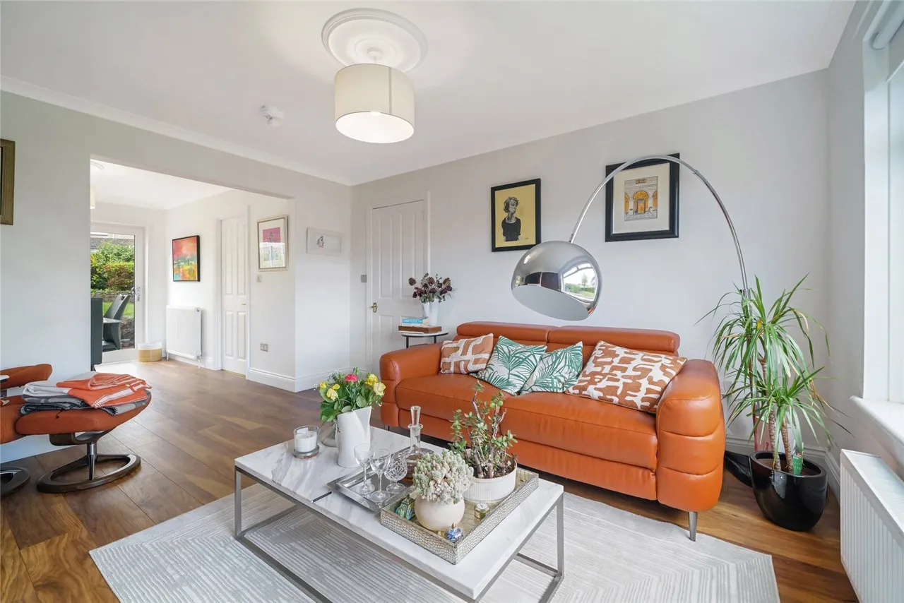 Devon Gardens, Bishopbriggs, Glasgow, East Dunbartonshire, G64, photo 4