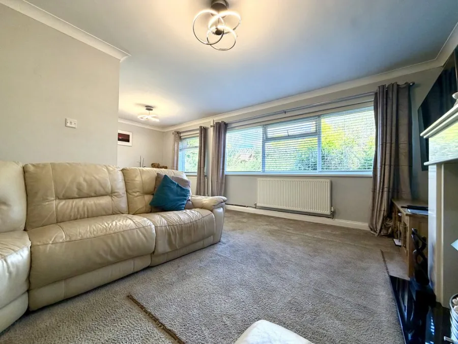 Durham Close, Heolgerrig, CF48, photo 10
