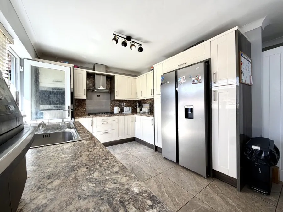 Durham Close, Heolgerrig, CF48, photo 7