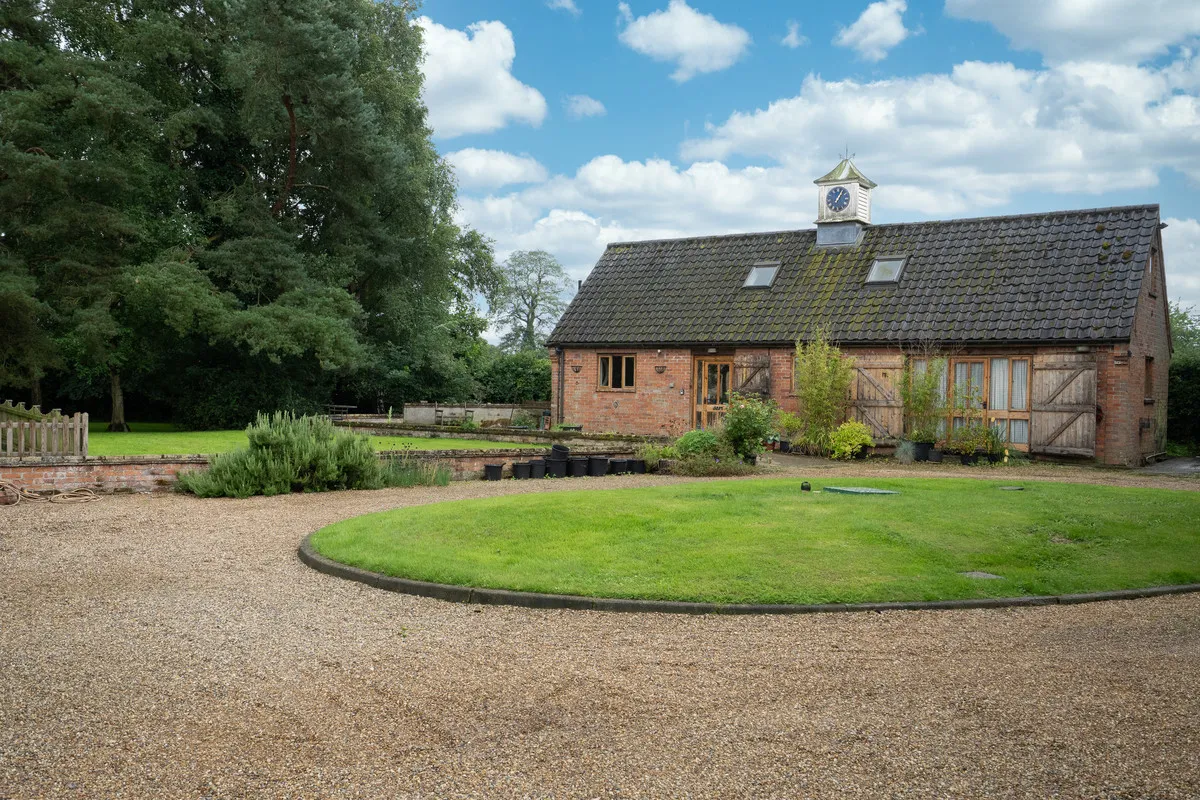 Halesworth Road, Linstead, photo 16