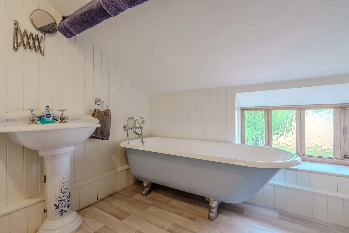 Halesworth Road, Linstead, photo 13