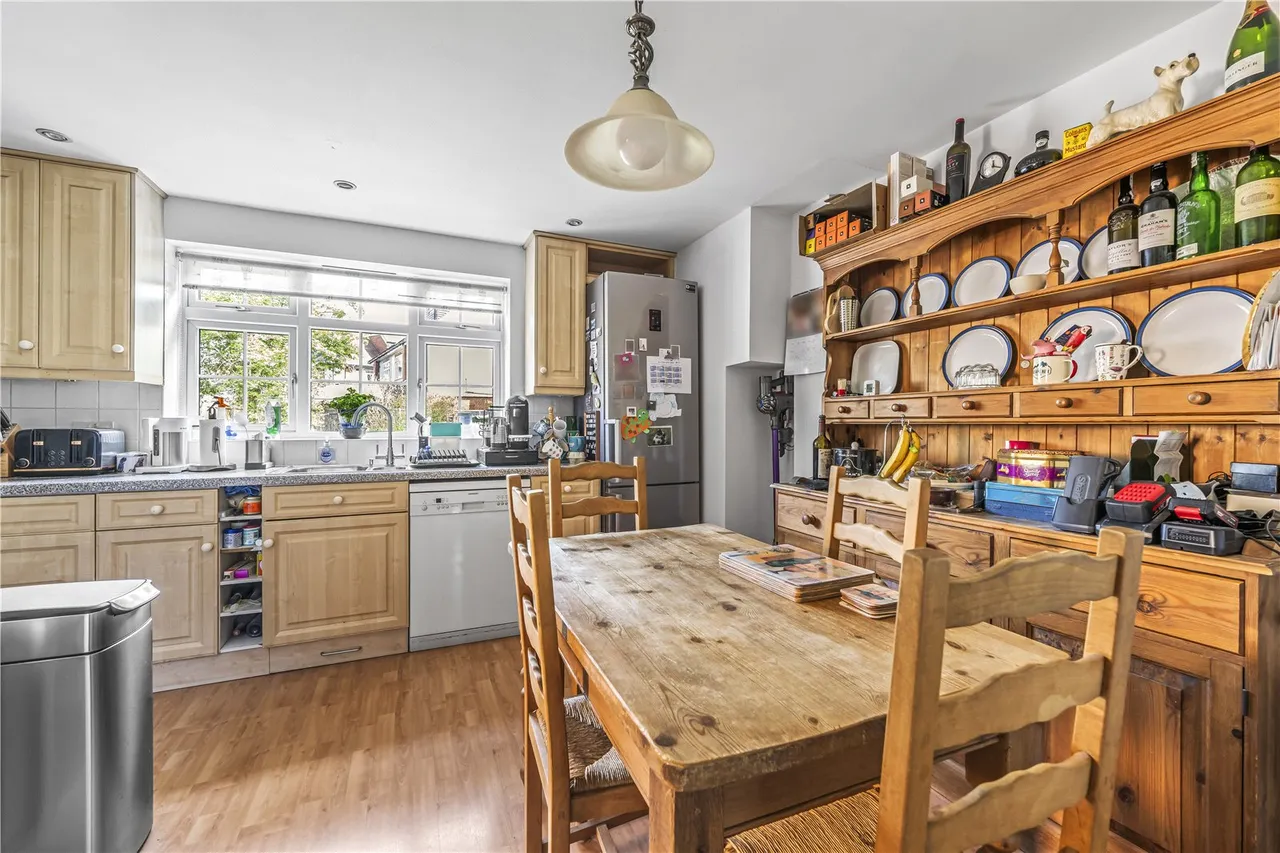 Uxbridge Road, Hampton, TW12 1BG, photo 6
