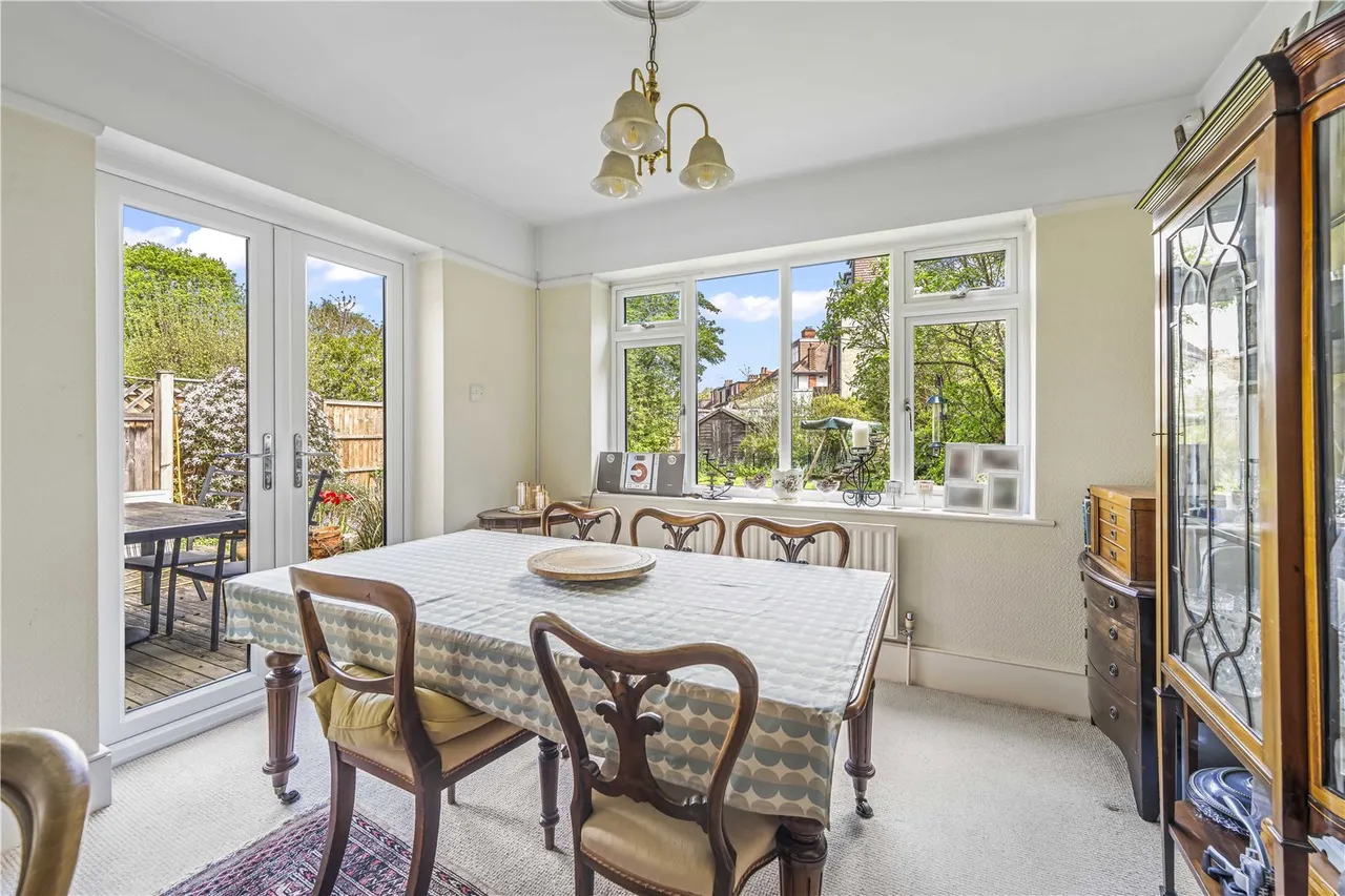 Uxbridge Road, Hampton, TW12 1BG, photo 5