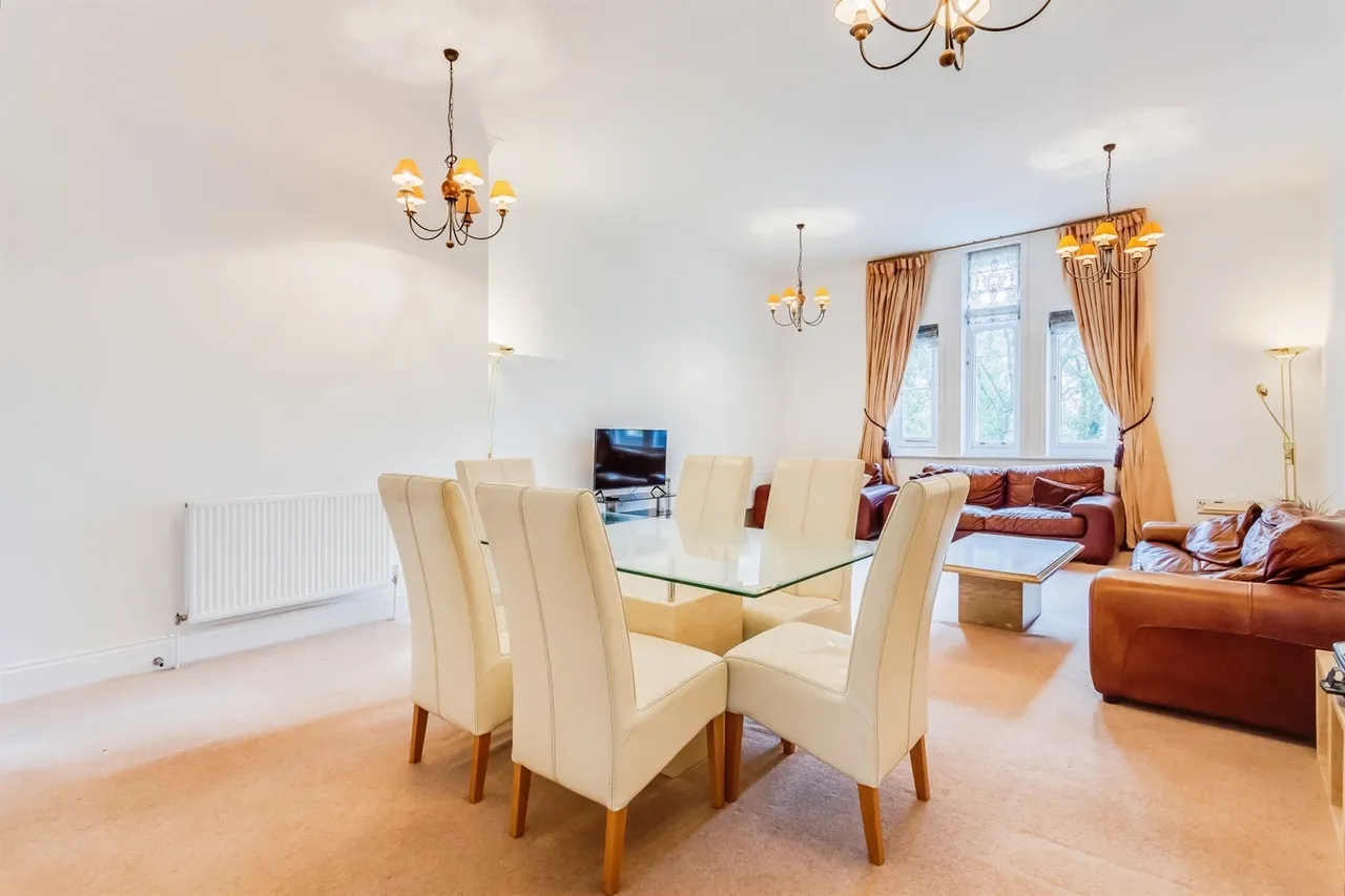Walton Lane, WAKEFIELD, photo 4
