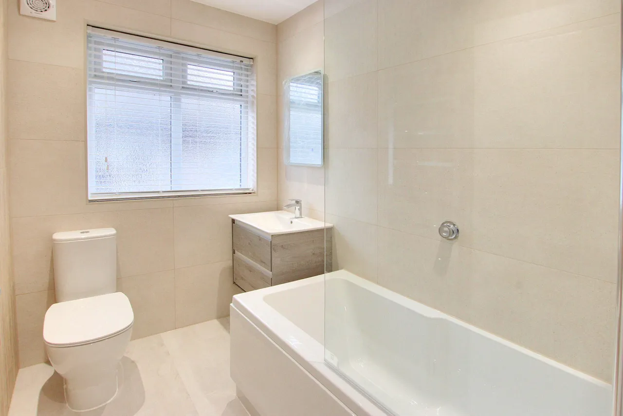 Flat 19, Sherwood Court High Street, West Wickham, West Wickham, BR4 0NB, photo 4