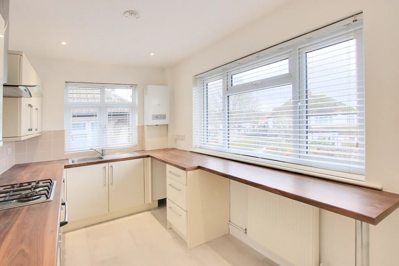 Flat 19, Sherwood Court High Street, West Wickham, West Wickham, BR4 0NB, photo 3