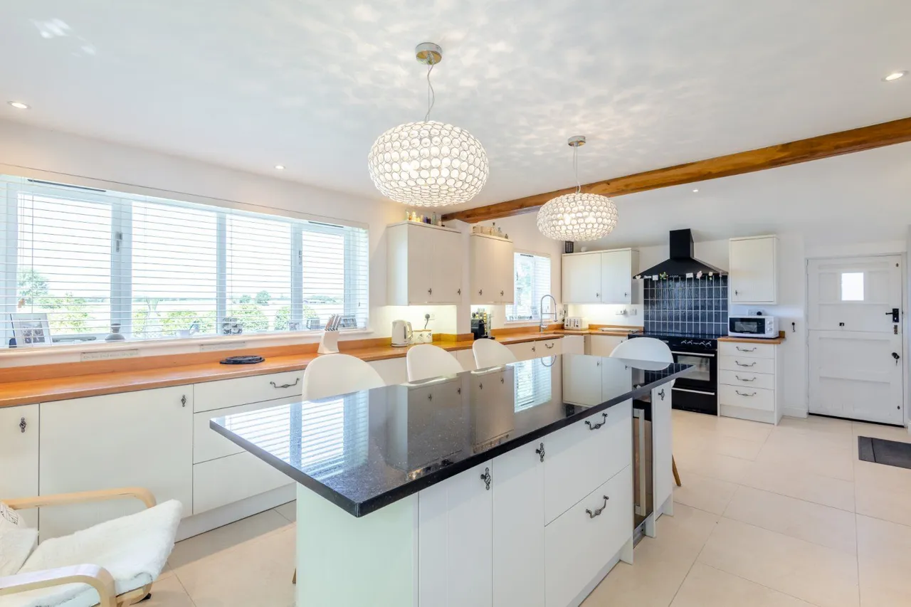 The Forstal, Mersham, Kent, TN25 6NX, photo 12