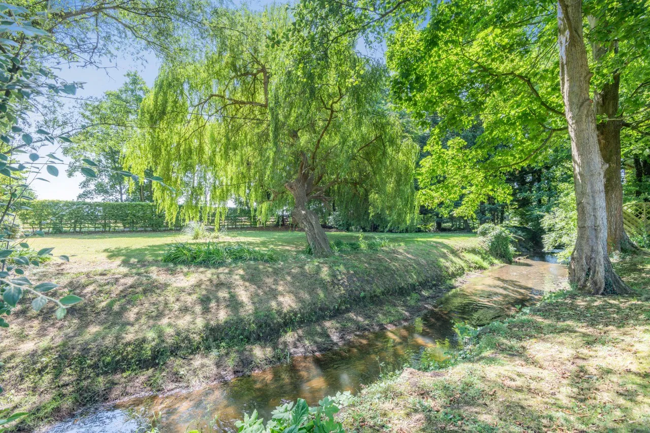 The Forstal, Mersham, Kent, TN25 6NX, photo 4