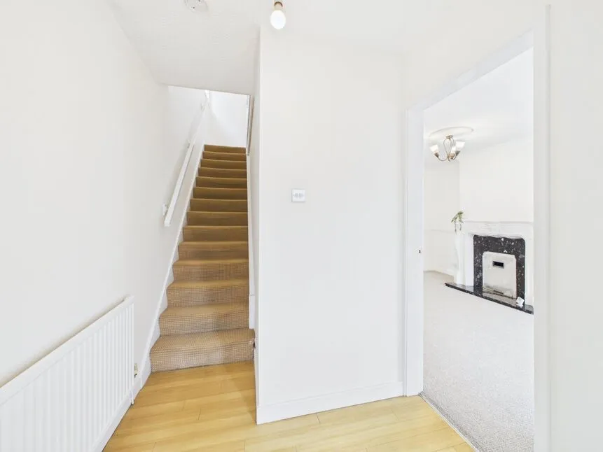 Carlisle Crescent, Ashton-under-Lyne, Greater Manchester, OL6, photo 2