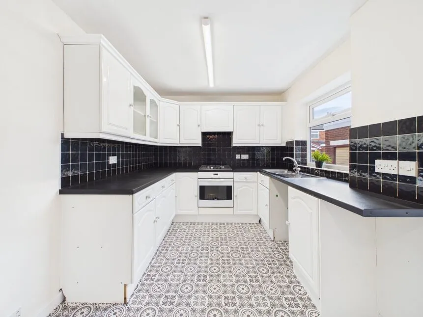 Carlisle Crescent, Ashton-under-Lyne, Greater Manchester, OL6, photo 6