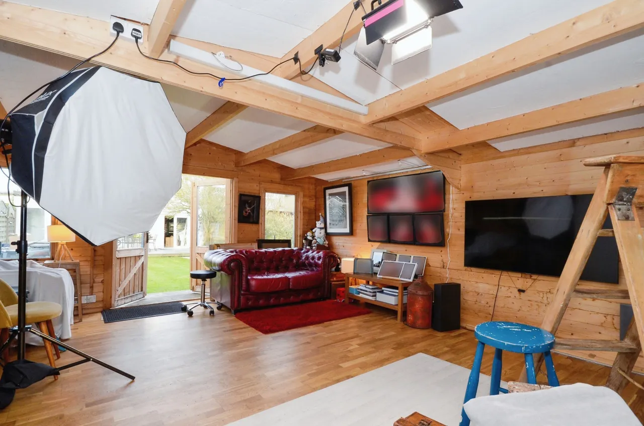 Bushey Mill Lane, Watford, WD24, photo 21