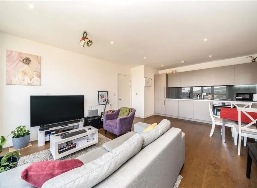 Astell Road, Kidbrooke, SE3, photo 2