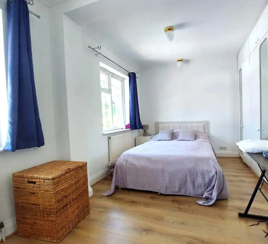 Uphill Grove, Mill Hill, photo 11